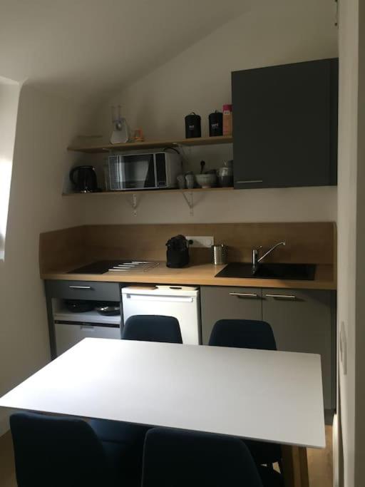 Appartement En Coeur De Ville أنجير المظهر الخارجي الصورة